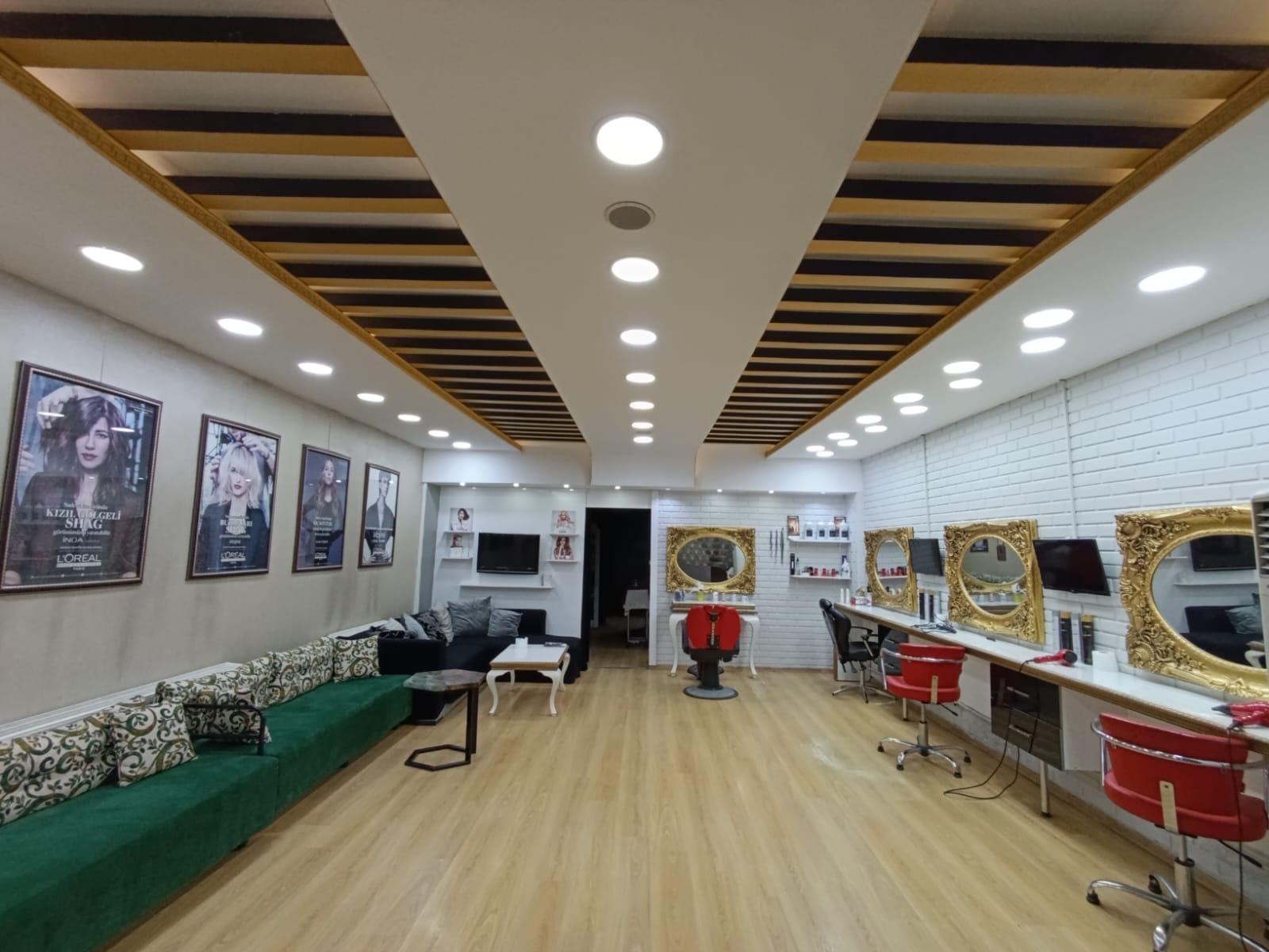 Akasya Güzellik Salonu/derya Yakıt kır düğünü mekanı — Tatvan