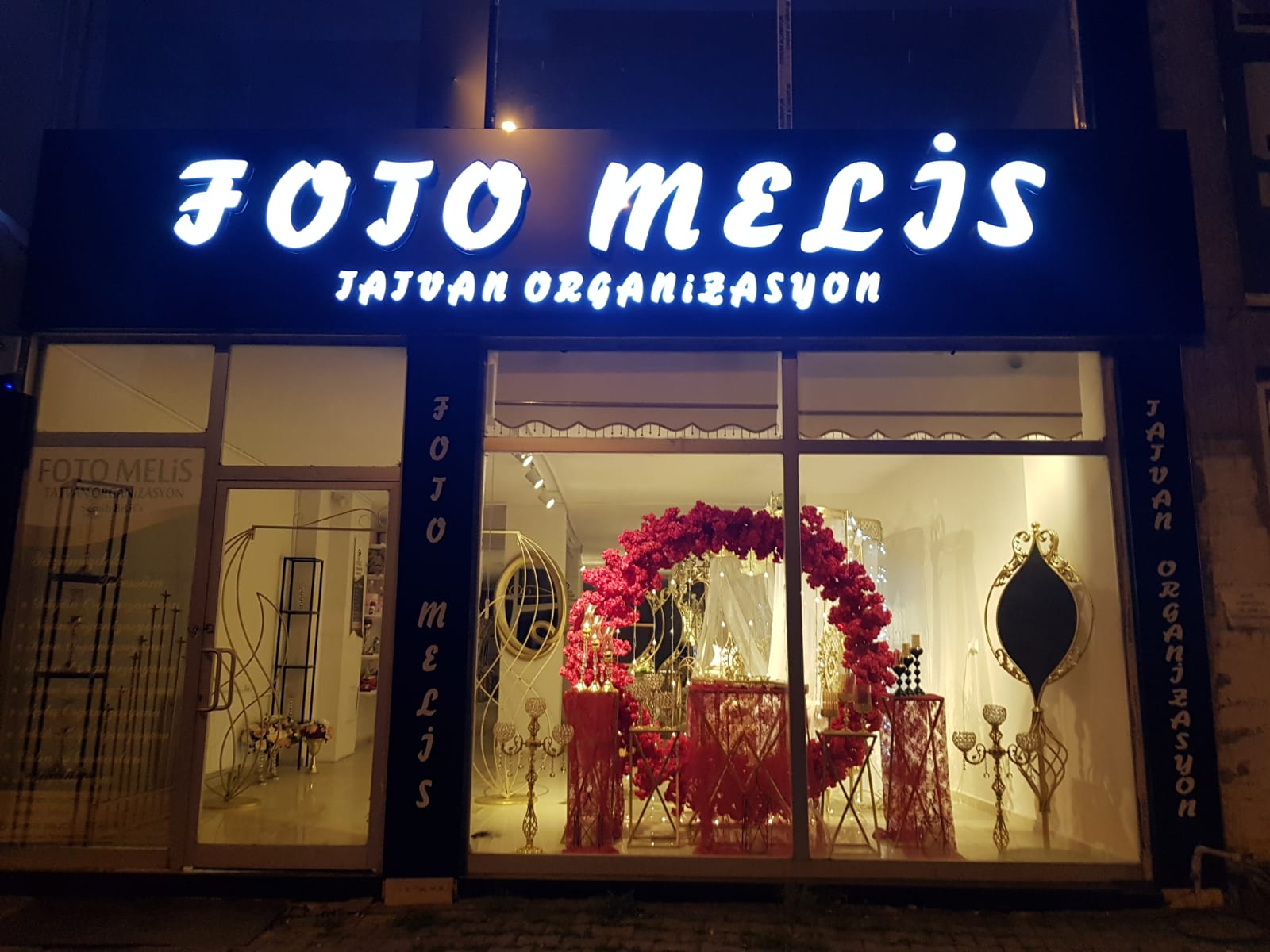 Foto Melis & Tatvan Organizasyon kır düğünü mekanı — Tatvan