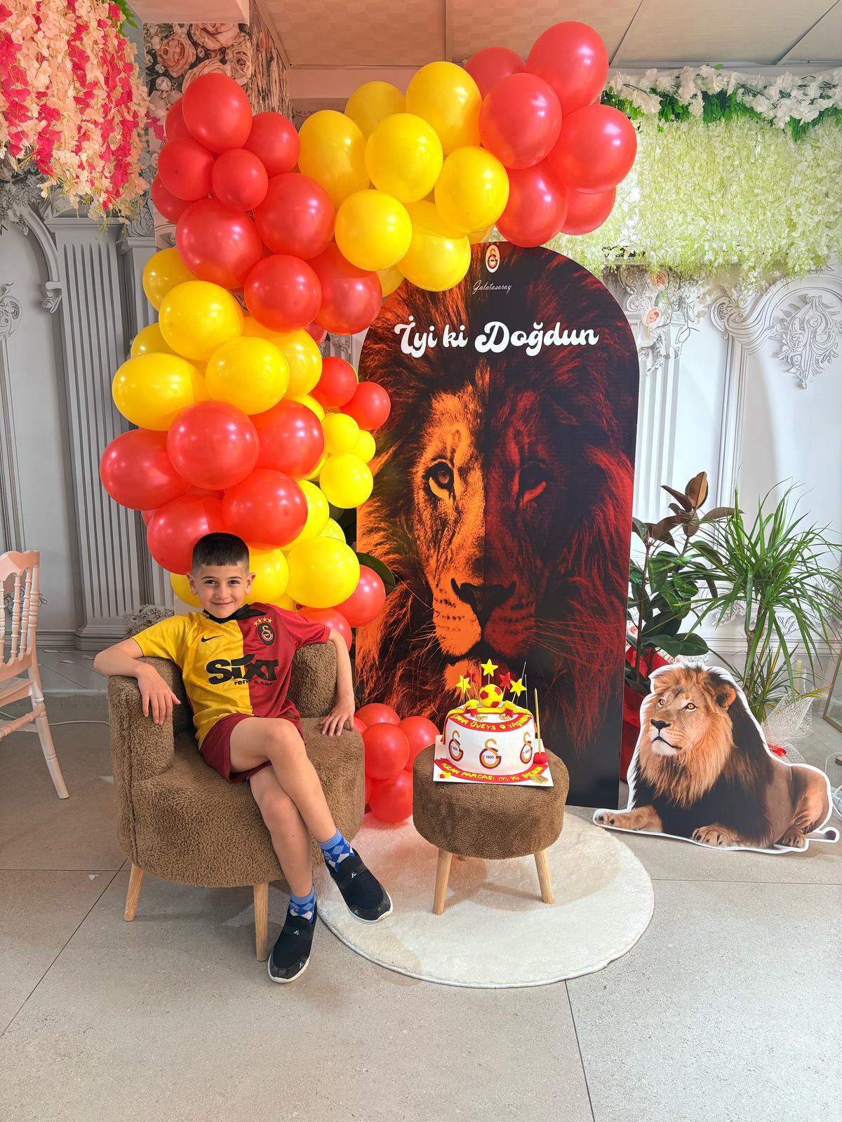 Party Showroom