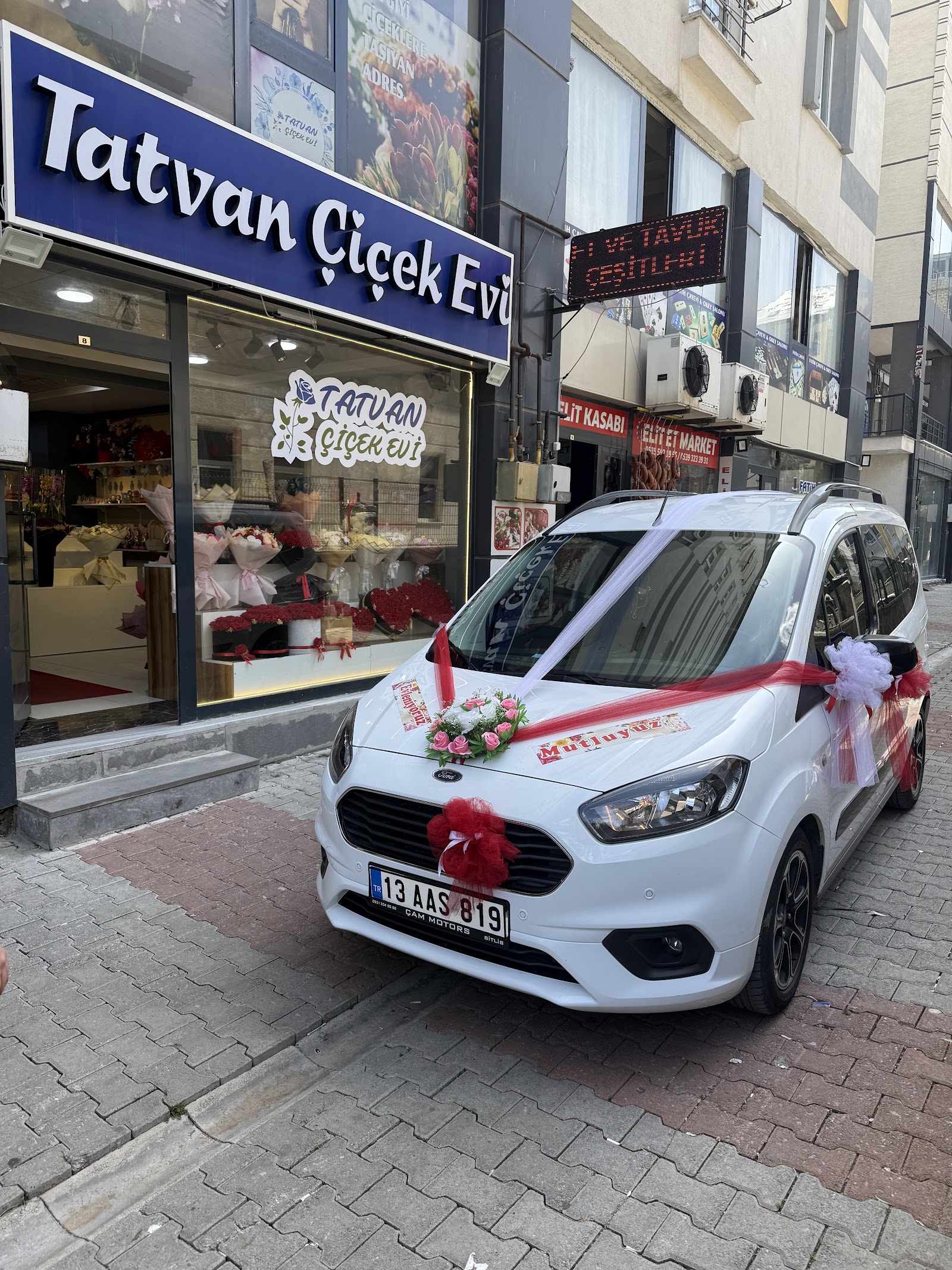 Tatvan Çiçek Evi kır düğünü mekanı — Tatvan