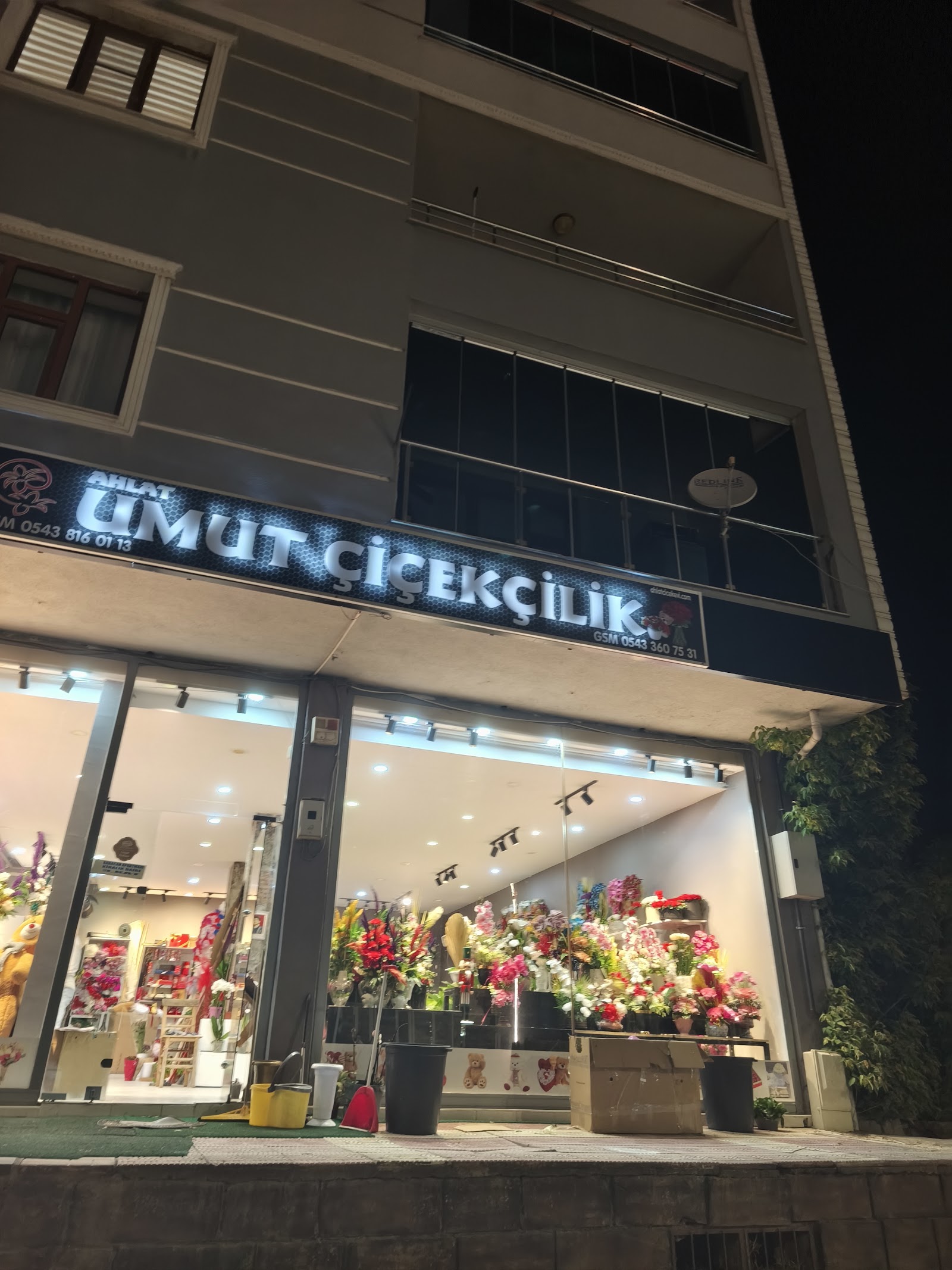 Umut Çiçekçilik Ahlat Çiçekevi